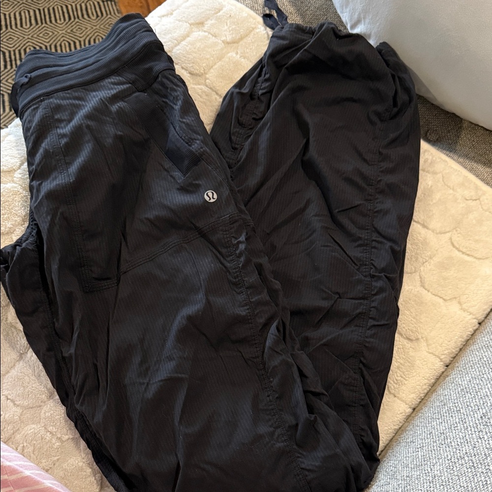 lululemon athletica Women’s Black Dance Studio Pants Size 4 Tall EUC